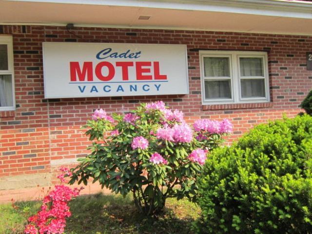 Cadet Motel Cornwall-on-Hudson Exterior photo