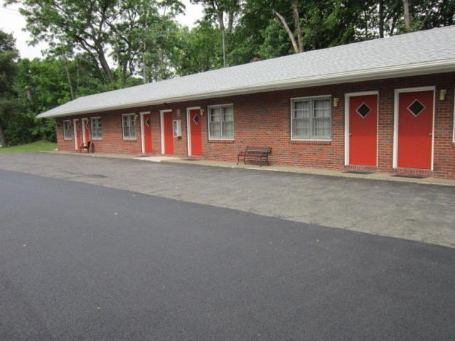 Cadet Motel Cornwall-on-Hudson Exterior photo