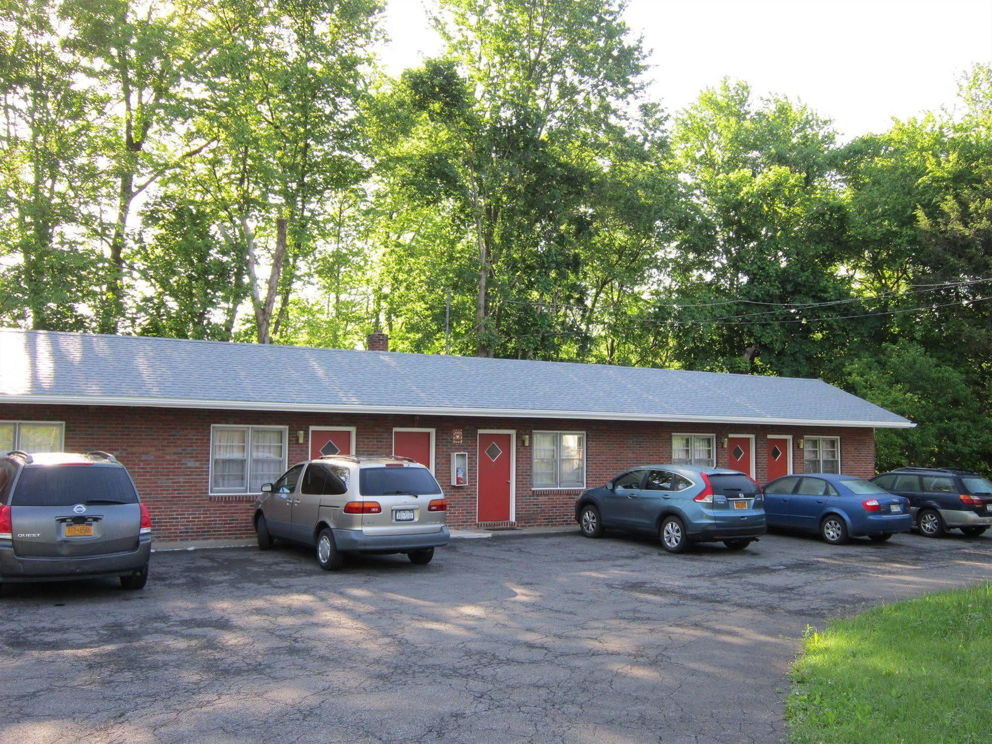 Cadet Motel Cornwall-on-Hudson Exterior photo