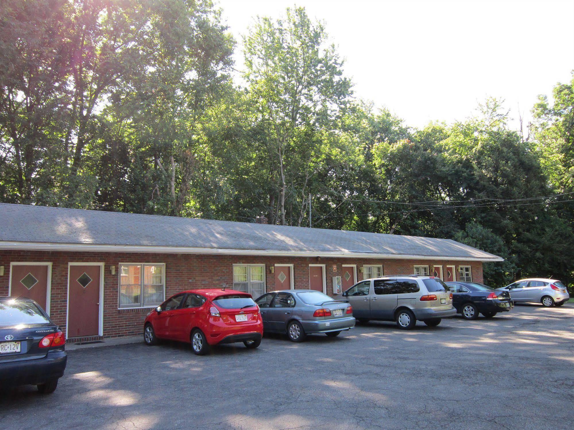 Cadet Motel Cornwall-on-Hudson Exterior photo
