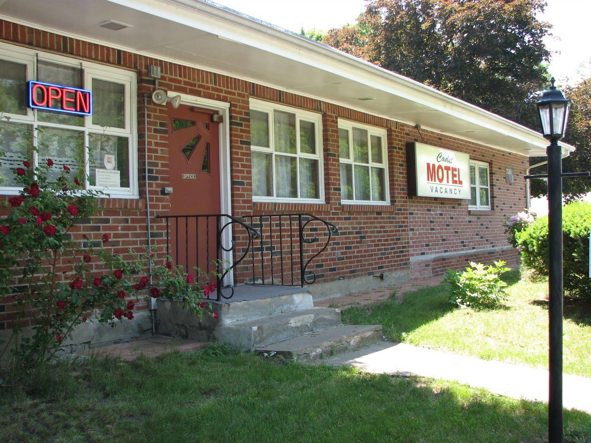 Cadet Motel Cornwall-on-Hudson Exterior photo